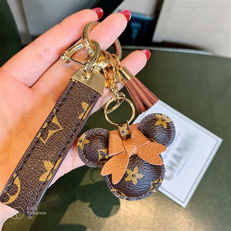 fox tail keychain louis vuitton|Louis Vuitton keychain holder.